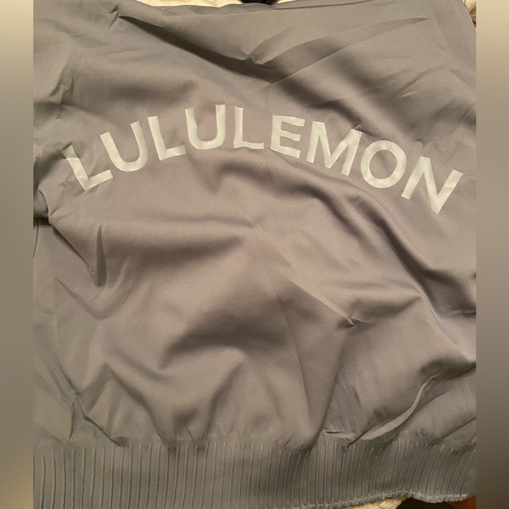 Lululemon Grey Cropped Full-Zip Jacket